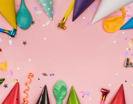 Kellékek, amik egy buliról sem hiányozhatnak party kellékek