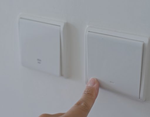 Elvégezhető házilag a váltókapcsoló bekötése? váltókapcsoló bekötése