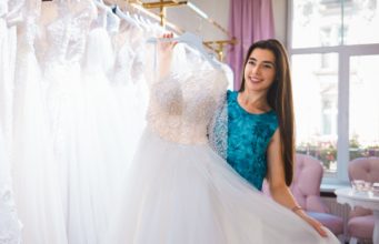 Miért éri meg ruhakölcsönzésben gondolkodnod? szalagavató ruha