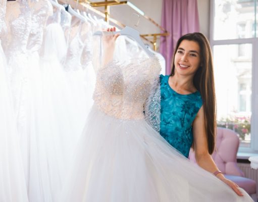 Miért éri meg ruhakölcsönzésben gondolkodnod? szalagavató ruha