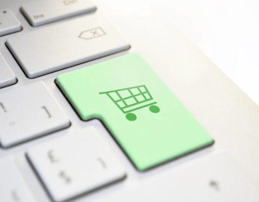 Villamossági bolt vagy webáruház? Meggyőző érvek a digitális megoldás mellett billentyűzet