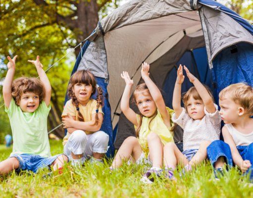 Milyen programokat lehet szervezni egy gyerektáborban? gyerekek_gyerektaborban_intermuzika