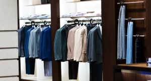 Trendek az öltönyök és zakók világában: 2023 divatja trendi_oltonyok_zakok