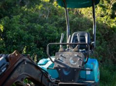 Minden, amit tudnod kell a minikotró kölcsönzés előnyeiről minikotró kölcsönzés