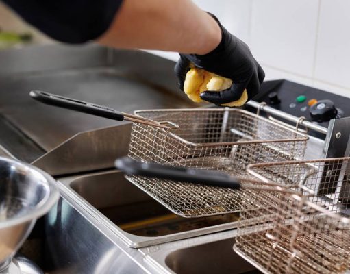 Frítőz: Az olajban sült ételek mestere