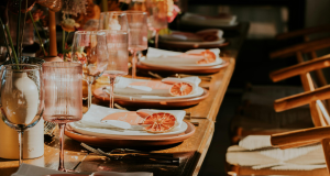 Őszi esküvő és a köszönőajándékok szerepe ételek